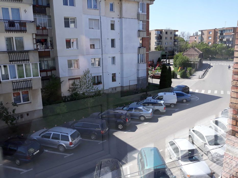 Închiriez Apartament 3 camere în Sângeorgiu de Mureș