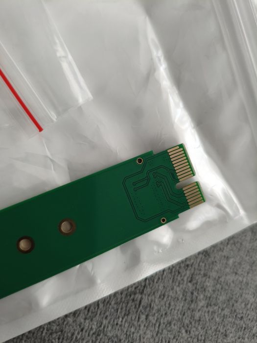 Adaptor – placă de expansiune pentru SSD NVME/AHCI