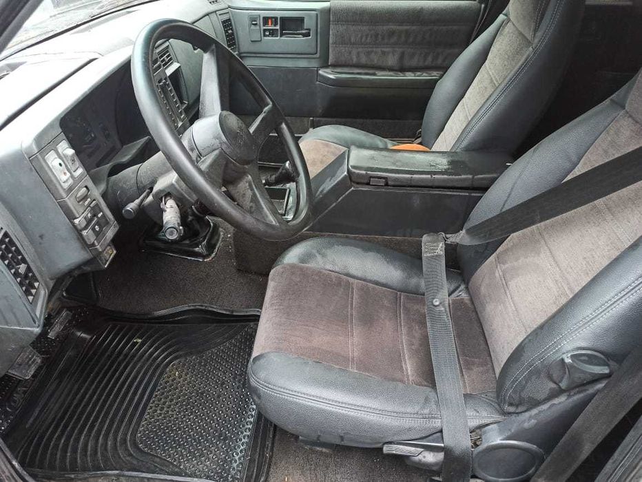 Продам оригинальные б/у запчасти Chevrolet Blazer 1994 года V=4.3