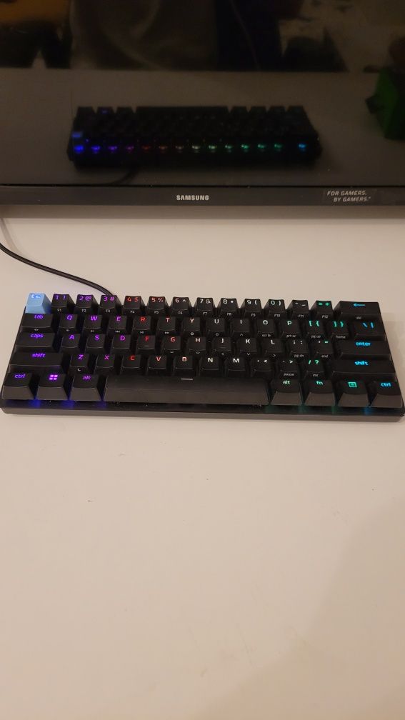 Tastatura Razer huntsman mini