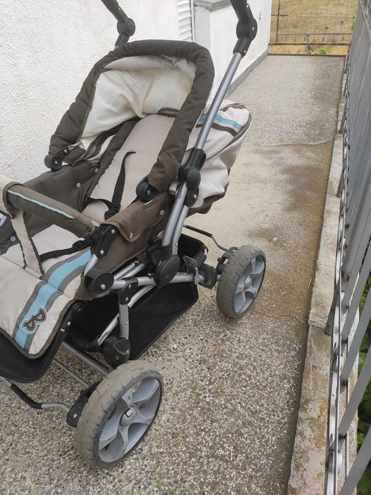 Бебешка количка кoмбинирана