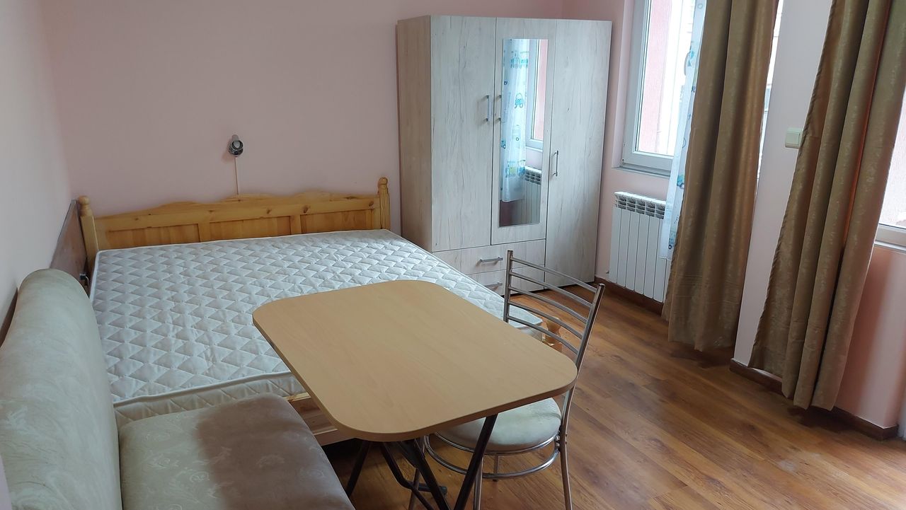 Дава се под наем Двустаен апартамент в София, Банишора - 80 кв.м за 549 € - Снимка #3