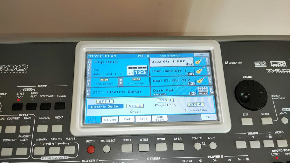 Професионален клавир KORG Pa900