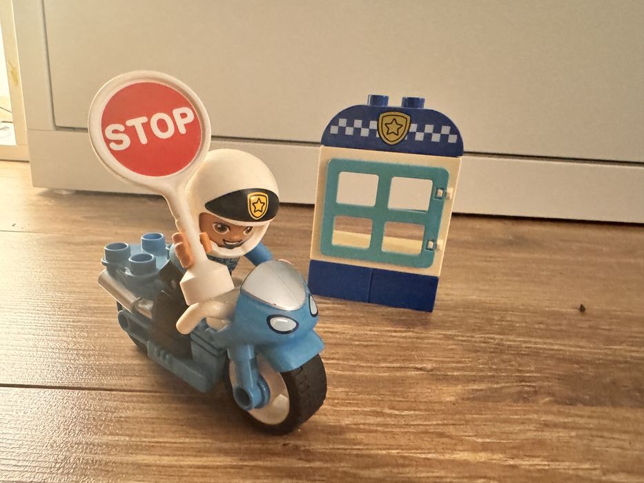 Lego duplo politist