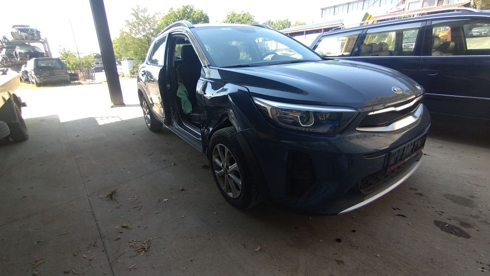 Киа Стоник  Kia Stonic