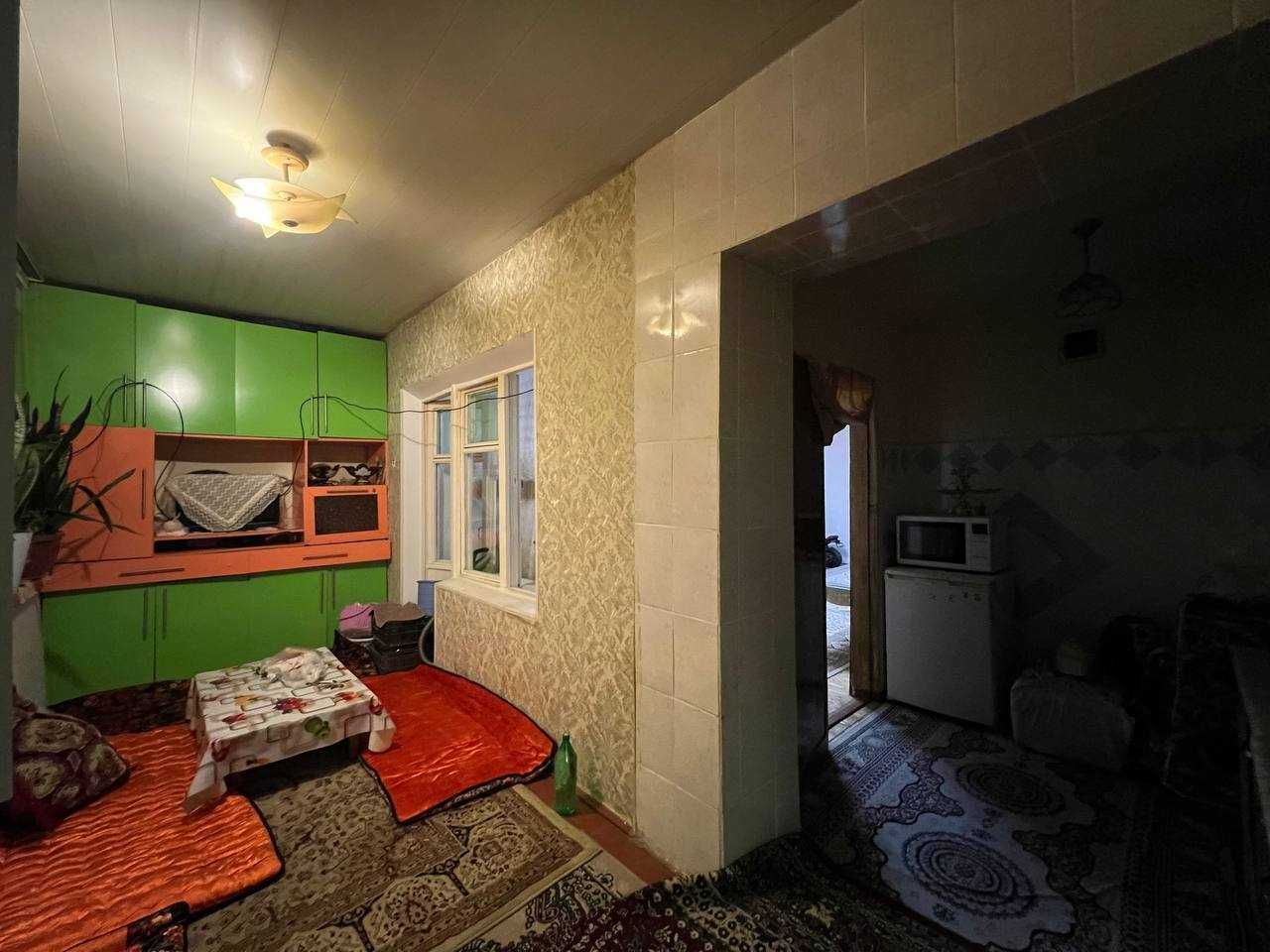 3 ком. кв., 2 этаж, 68 м2 ориентир Рисовый базар