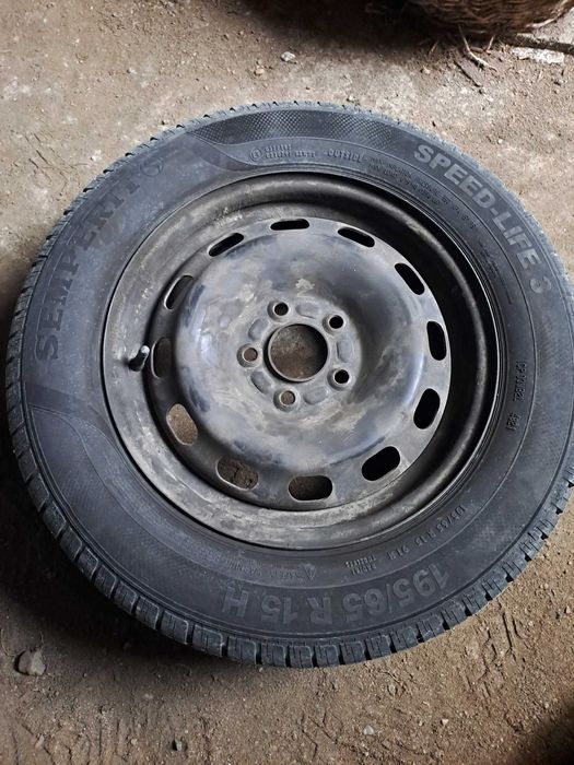 Set 4 Cauciuc de Vara 195/65R15 cu genti tabla  penru Ford cu 5 gauri