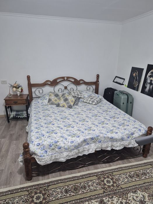 Спальня кровать в отличном состоянии