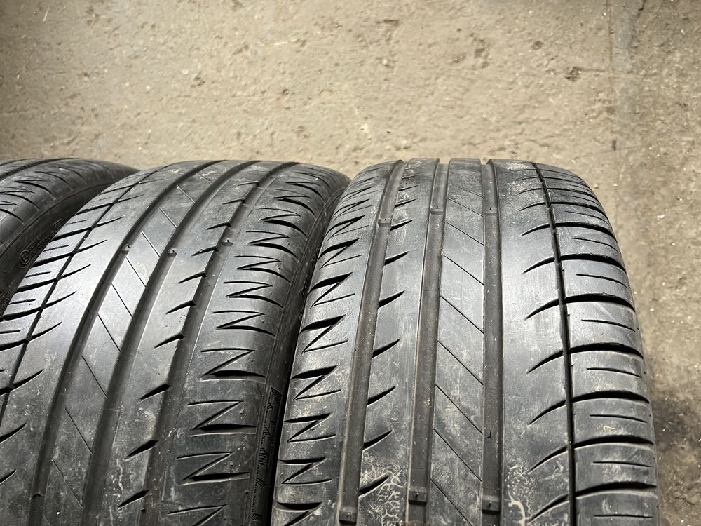 2 anvelope vara 225/55 17 si 225 50 R17 Good Year RunFlat 7mm