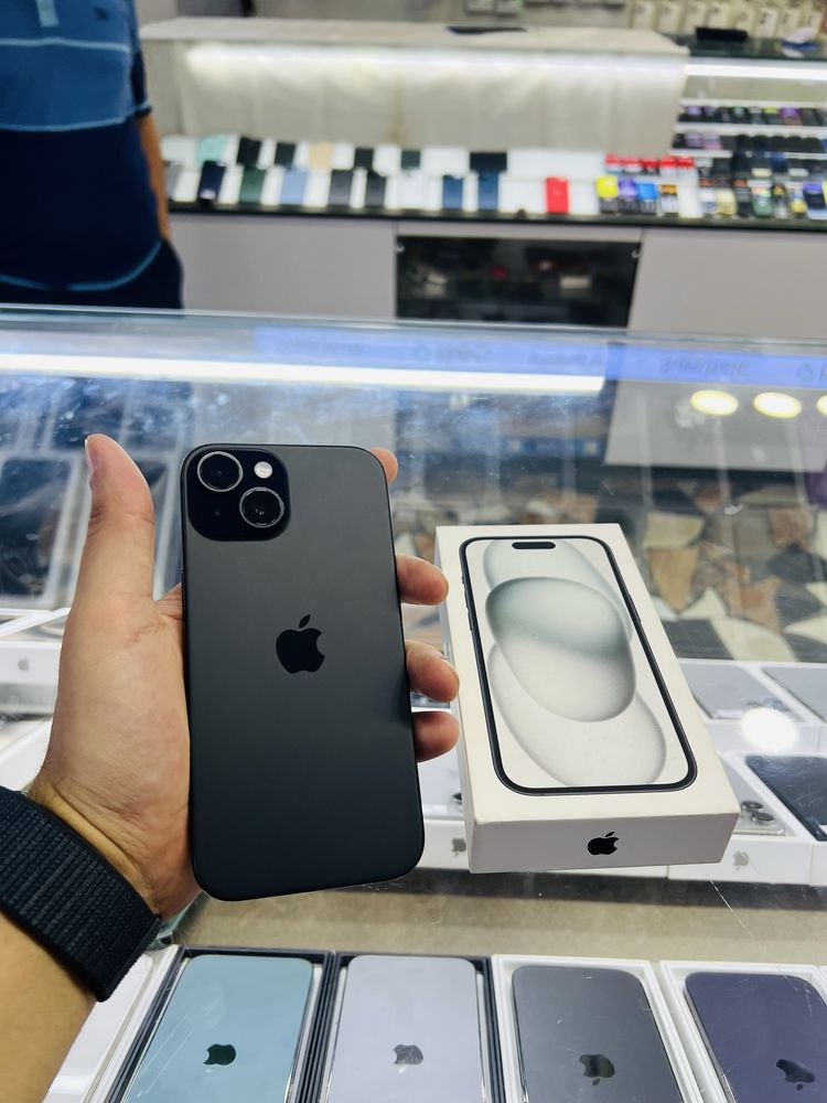 iPhone 15  128 gb black ideal