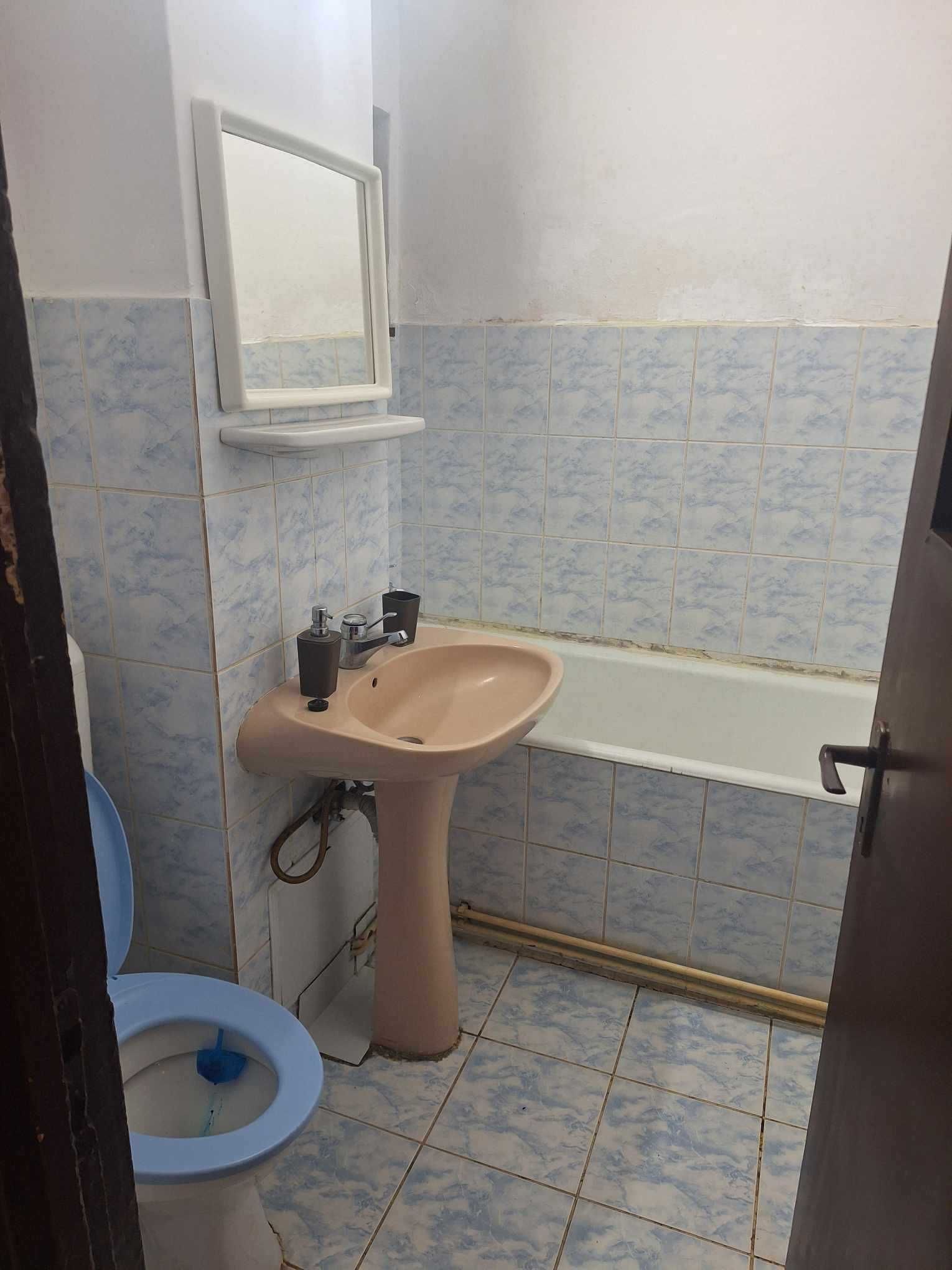 apartament 3 camere - micro 17