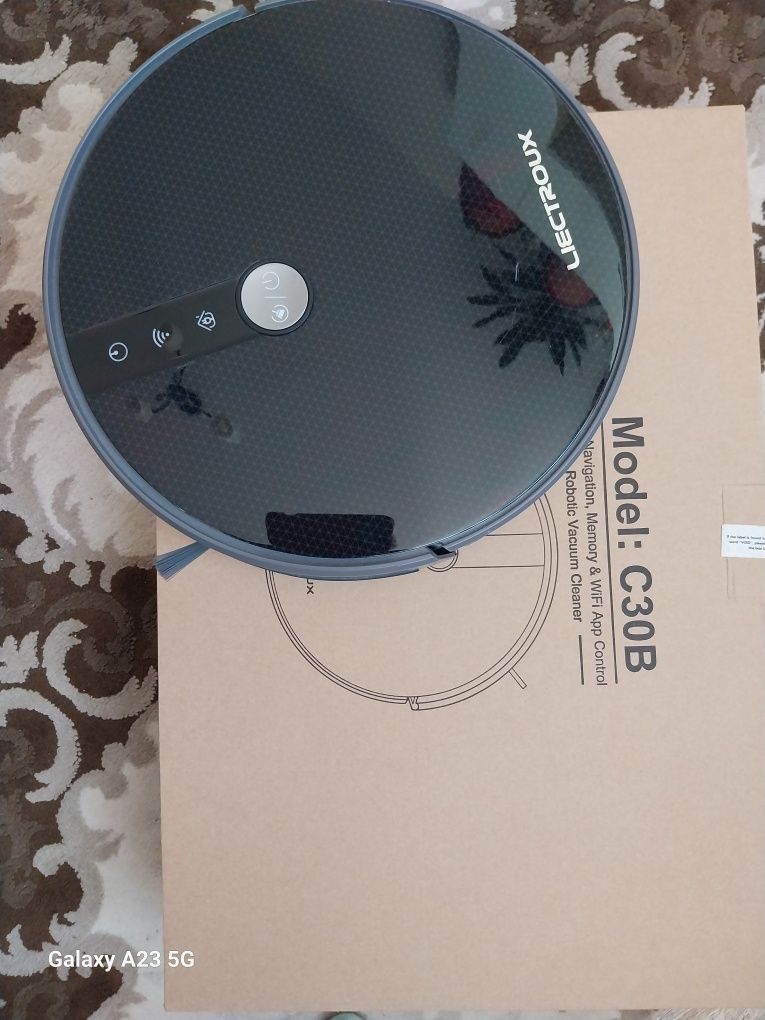 Robot aspirator aproape nou!!