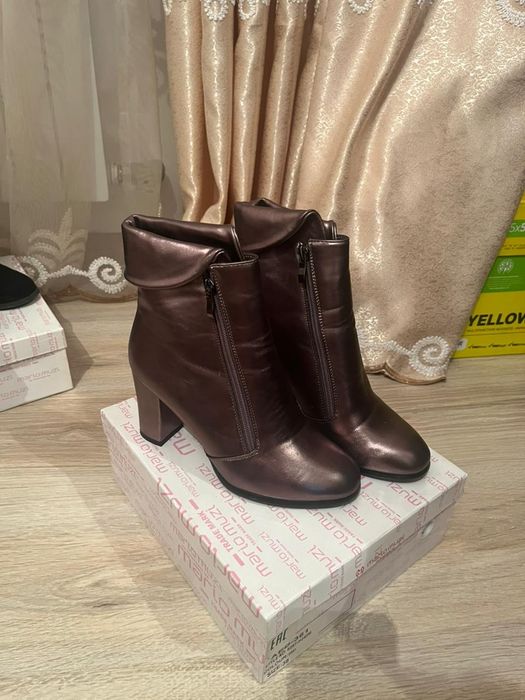 Продается зимние сапоги