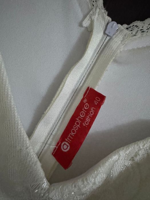 Vand rochii toate realizate pe comanda