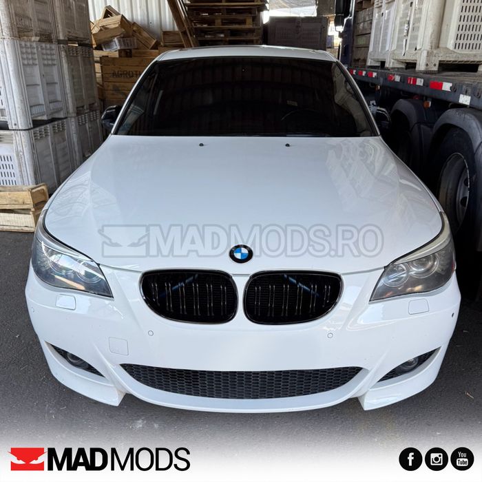 Set grile duble M BMW Seria 5 E60 E61 M5 2003-2010, Negru Lucios