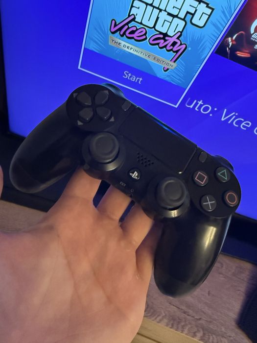 Consola PlayStation 4 Slim Modata BD JB Gold Hen assasins creed gta