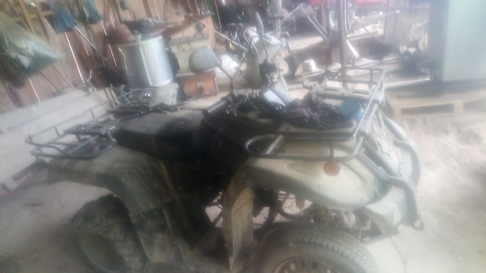 Vând ATV Loncin 250.