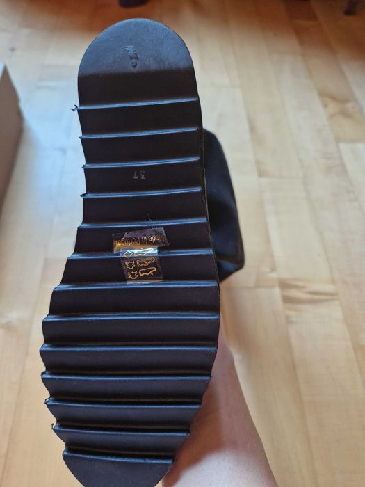 Дамски черни кожени ботуши Petra