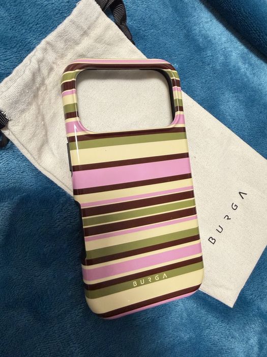 Vând husă Burga Iphone 17 Pro