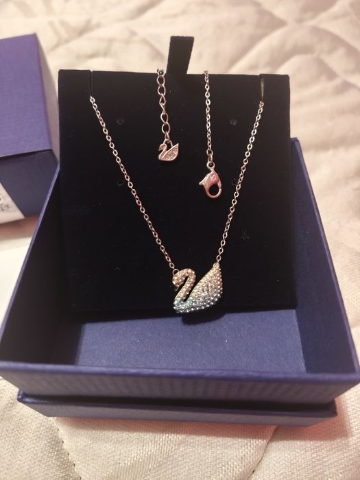 Колие Swarovski като ново