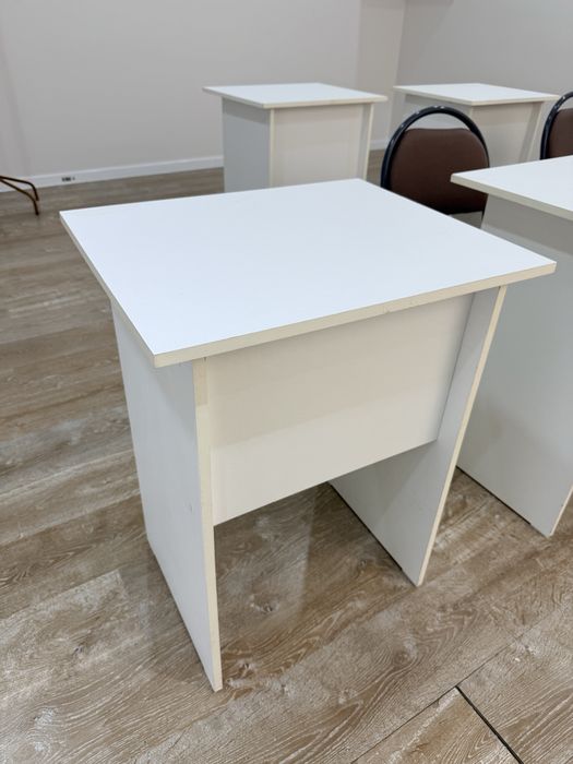 Продам парты одноместные