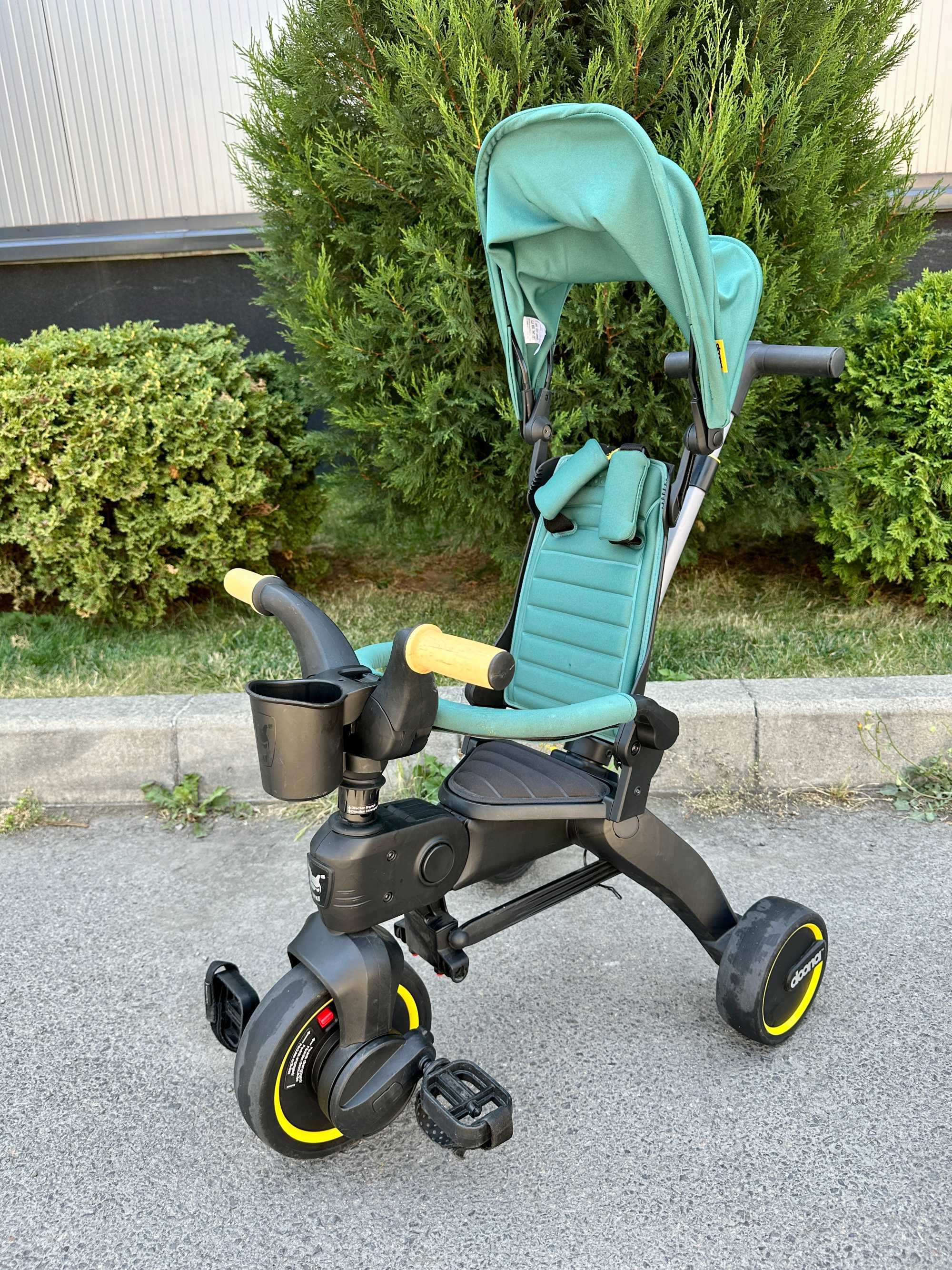 Doona Liki Trike S5 Nitro Black Delux детска сгъваема триколка