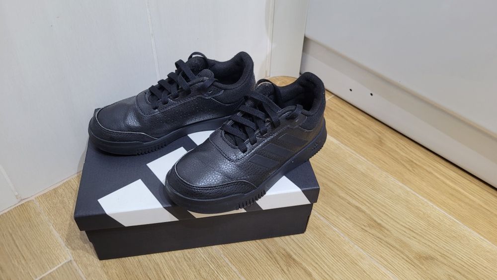 Incaltaminte copii Adidas marime 33 1/2