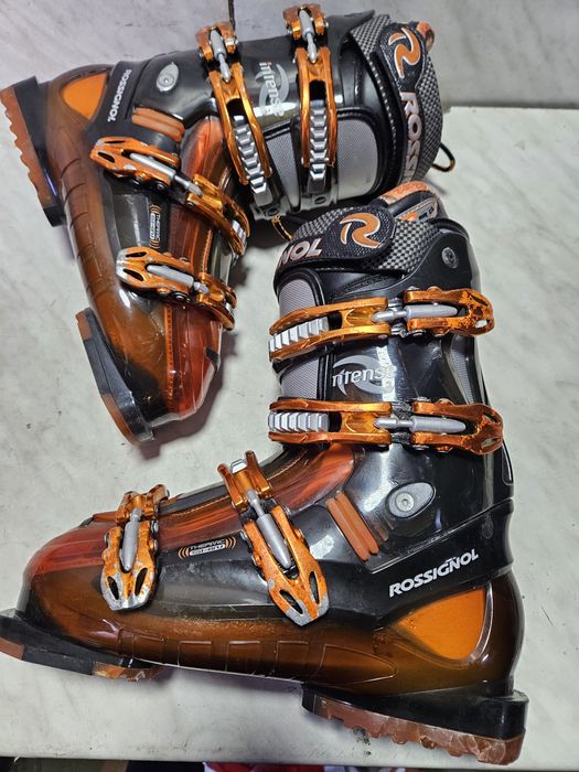 Clapari ski schi Rossignol Intense  mondo  26,5 corespunde mărimii 41