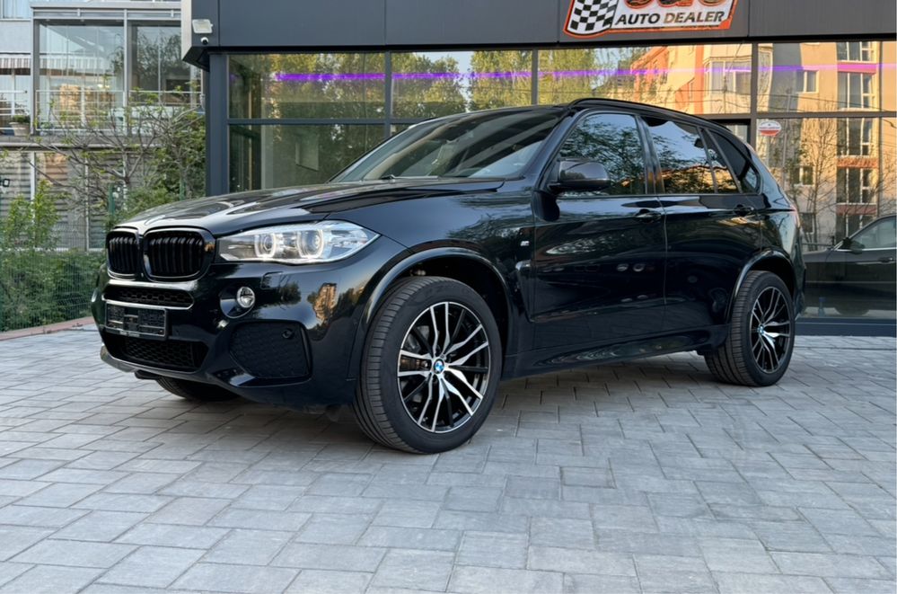 BMW X5 MPACK 3000d cel mai fiabil motor