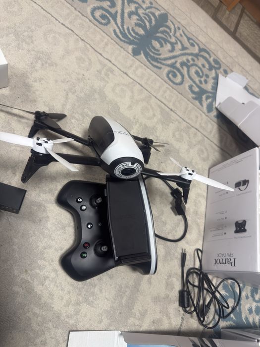 Parrot bebop 2 FPV drone