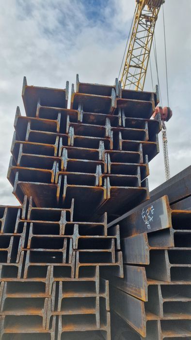 Vand structuri metalice la orice dimensiune