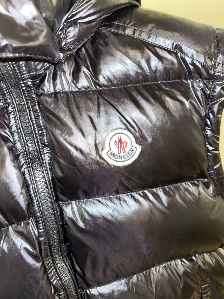 Жилетка(Безрукавка) Moncler