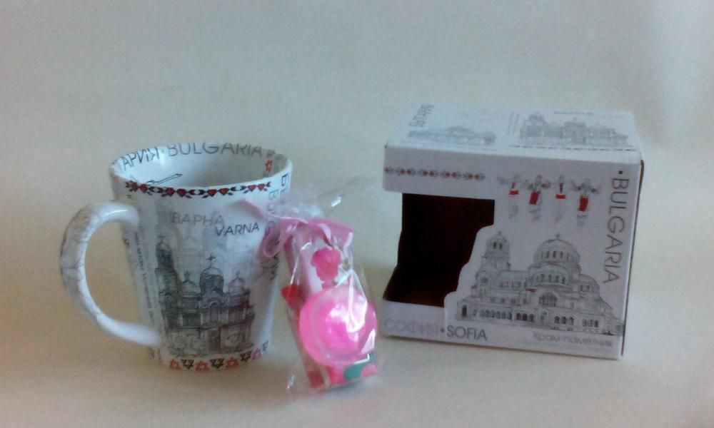 Подаръчен комплект чаша и продукти от розово масло - САМО по телефон!