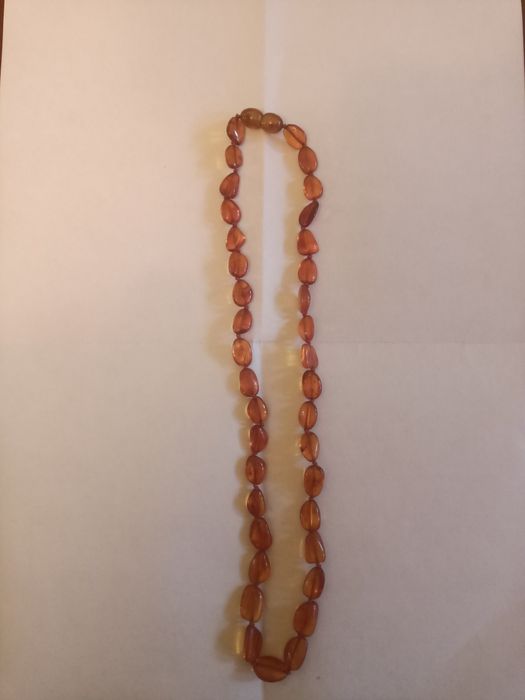 Продам янтарные бусы!