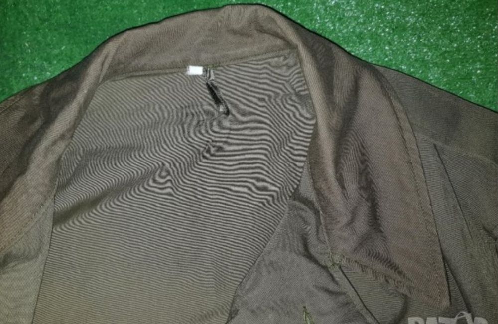 Над 30 годишни Германски военни куртки цената е 25лв обща за двете