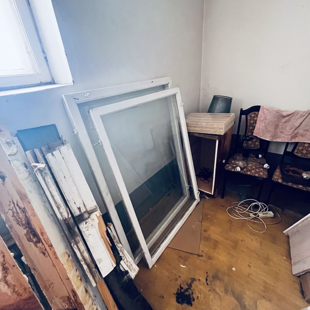 Отдам даром рамы окна со целыми стеклами