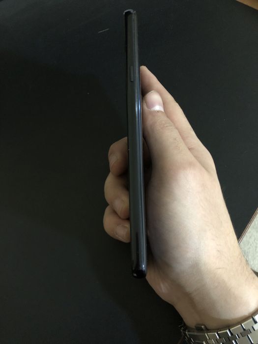 LG G7 ThinQ 4/64 gb в идеальном состоянии