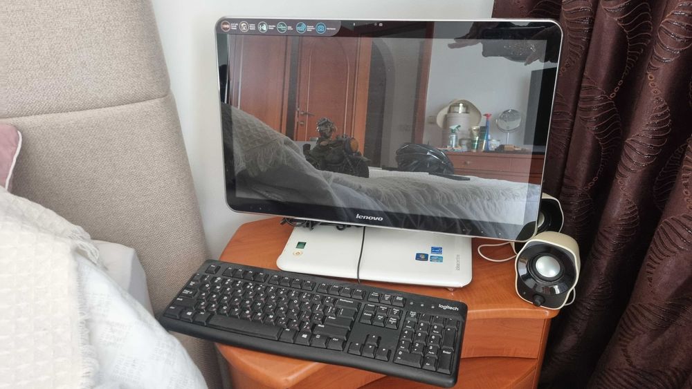 Продавам компютър Lenovo