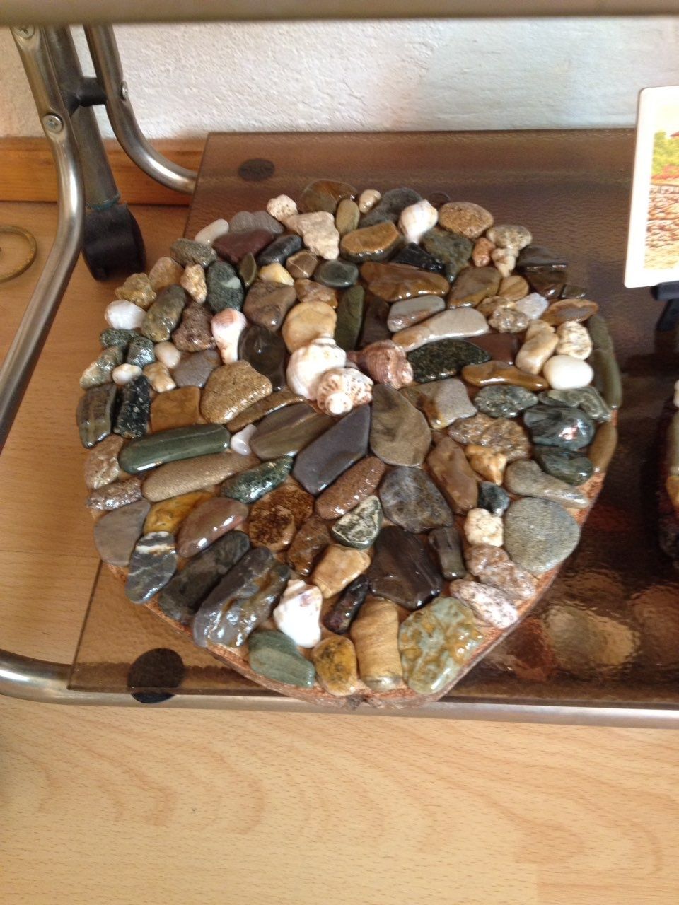 Пана с естествени морски камъни от Синеморец