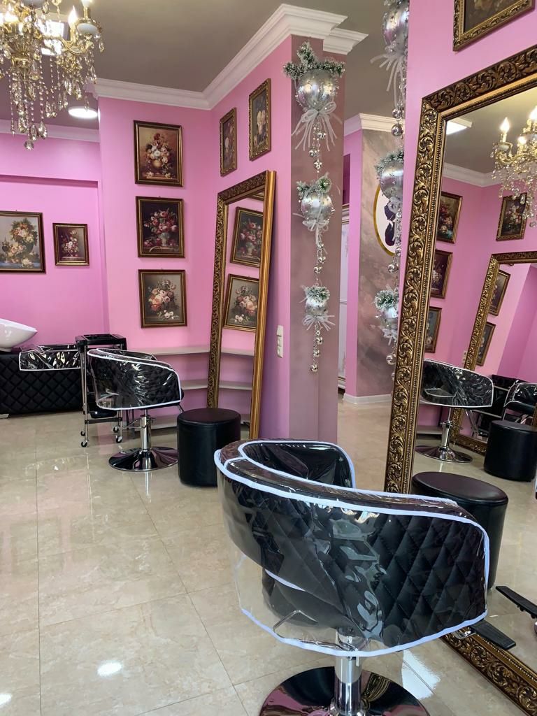 Аренда парикмахерских мест  в новом салоне красоты