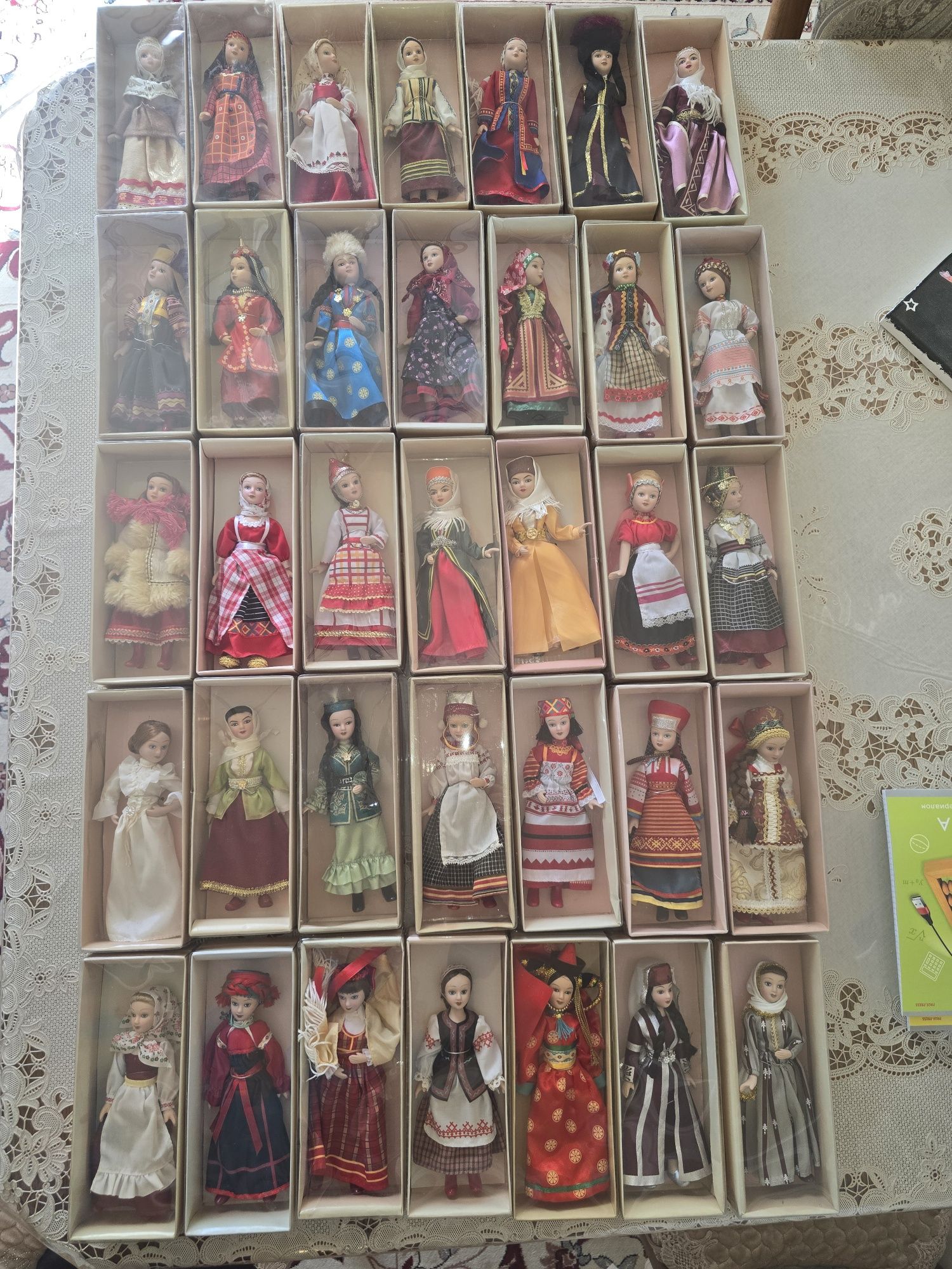Куклы керамические.