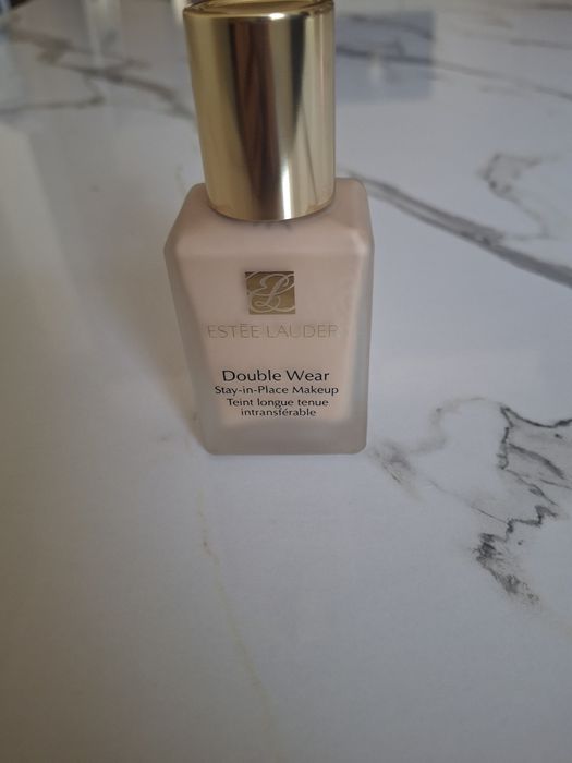 Тональный крем ESTEE LAUDER