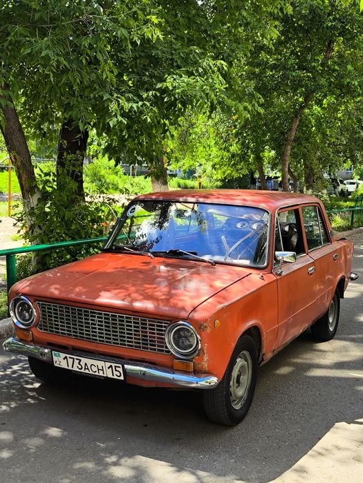 Продам ваз 21011