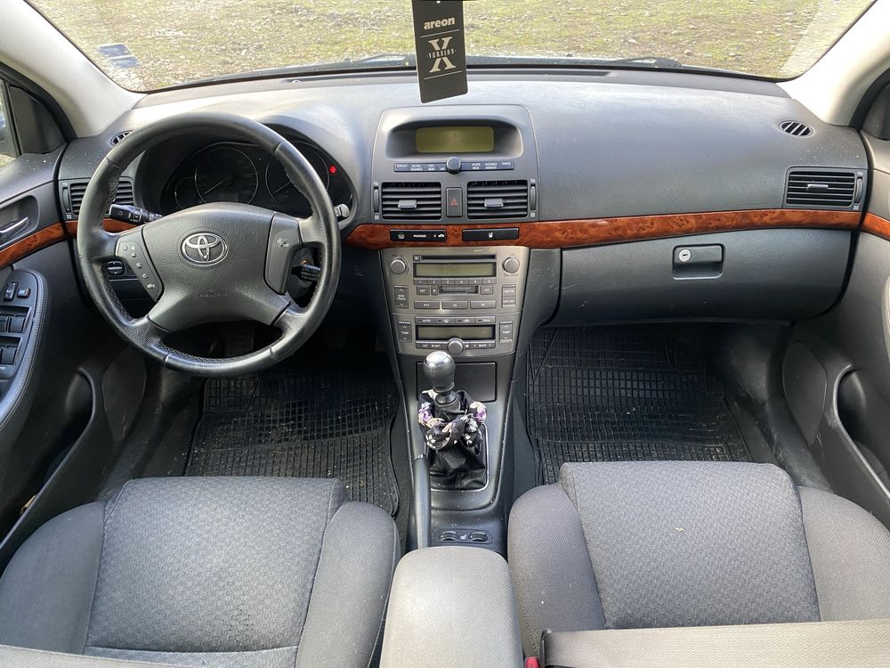 Toyota Avensis  2.2 D-CAT 177hp на части