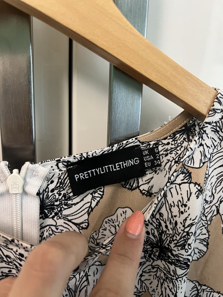Рокля Pretty Little Thing