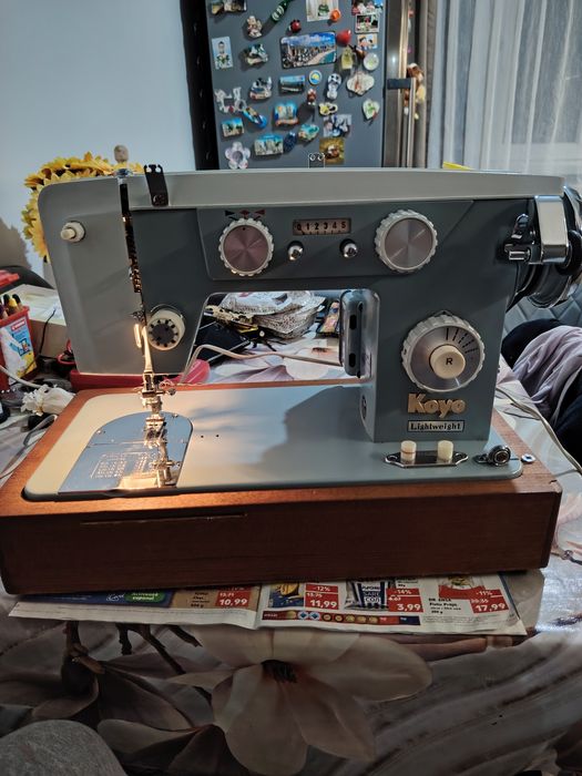 Mașina de cusut Bernina 931 și Sincer