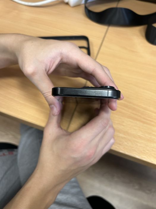 iphone 16 pro 128gb с гаранция