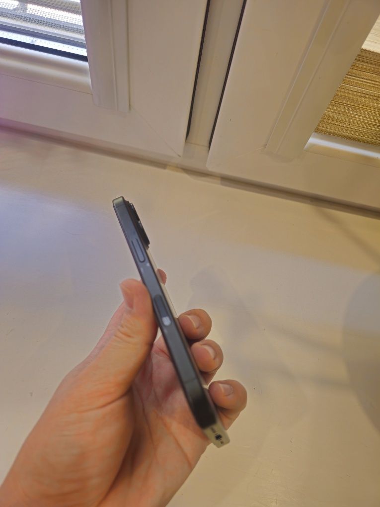 Iphone 16 в отличном состоянии