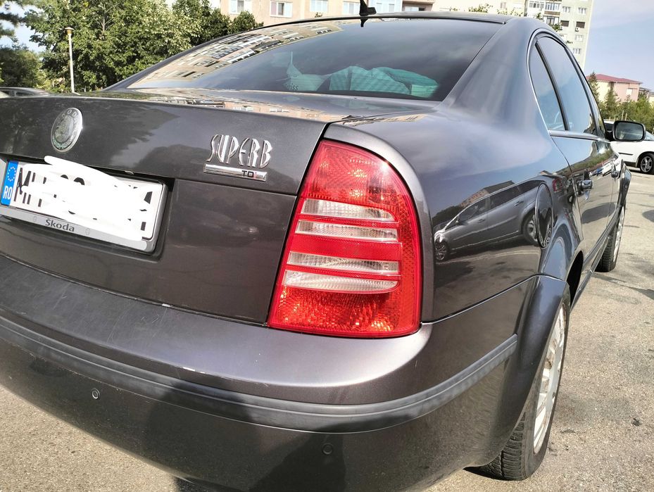 Vând Skoda Superb
