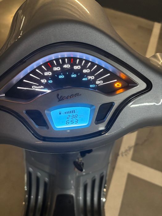 Vespa Primavera 50 - 2023 - unic proprietar - aproape noua